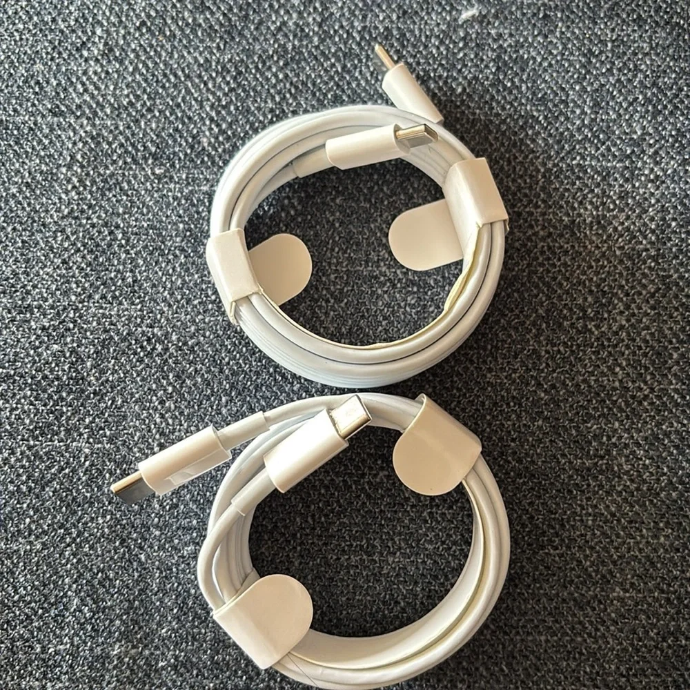 TWO HYPER FAST 120W CHARGING USB-C TO USB-C POWER CORDS 6 FT EACH…BRAND NEW